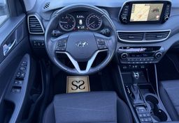 Zunanja slika - Hyundai Tucson - 1.6CRDI Premium Panorama-LED-Mkot-GrSed-NAV-Tem-DE - 8 - Predogledna slika