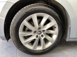 Notranja slika - Škoda Superb - 2.0 TDI Style 110 kW.NEMŠKA+4ALU.NAVI.LED.KLJUKA - 28 - Predogledna slika