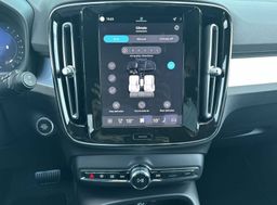 Zunanja slika - Volvo XC40 - B3P Core Avt. - 17 - Predogledna slika