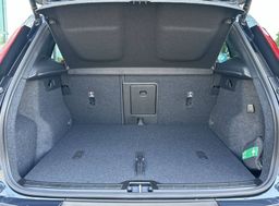 Zunanja slika - Volvo XC40 - B3P Core Avt. - 12 - Predogledna slika