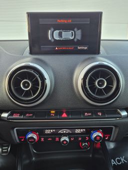 Notranja slika - Audi - A3 Sportback 1,6 TDI clean diesel Ambition - 11 - Predogledna slika