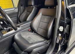 Zunanja slika - Mercedes-Benz E-Razred - E 220CDI AMG LINE-PANO.-GRETJE-NAVI.-F1 - 17 - Predogledna slika