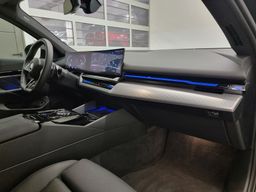 Zunanja slika - BMW Serija 5 - 520d xDrive Limuzina - 16 - Predogledna slika