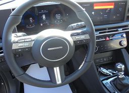 Zunanja slika - Hyundai Tucson - 1.6 T-GDI 150 STYLE 2WD°WINTER°VOZILA IZ ZALOGE - 8 - Predogledna slika