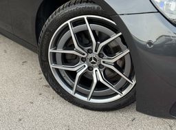 Zunanja slika - Mercedes-Benz E-Razred - 220 d 4MATIC AMG LINE - 4 - Predogledna slika