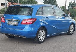 Zunanja slika - Mercedes-Benz B-Razred - B 180 d Style LED KAMERA NAVI odličen - 4 - Predogledna slika
