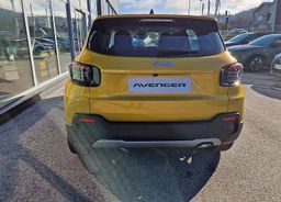 Zunanja slika - Jeep Avenger - 1.2 E-DCT6 MHEV 110 ALTITUDE + ZIMSKI BON - 8 - Predogledna slika