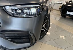 Zunanja slika - Mercedes-Benz C-Razred - C 300e T AMG Line Avt.-360KAM-VIRTUAL-AMBIENT+-MAT - 4 - Predogledna slika