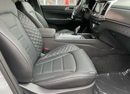 Zunanja slika - SsangYong Rexton - 2.2 XDi Limited Exclusive Panorama 4WD A T - 8 - Predogledna slika