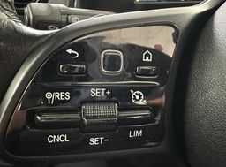 Zunanja slika - Mercedes-Benz GLB-Razred - GLB 200 d 4MATIC Avt.NEMŠKI.KAMERA.PANORAMA.NAVI - 8 - Predogledna slika