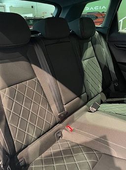 Zunanja slika - Škoda Karoq - Sportline 1.5 TSI - DSG - 1-letno jamstvo - 9 - Predogledna slika