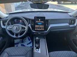 Zunanja slika - Volvo XC60 - B5P Core AT AWD 3 leta garancije + 3 servisi - 9 - Predogledna slika