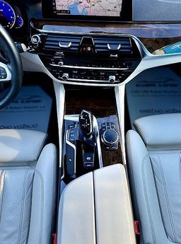 Zunanja slika - BMW Serija 5 - : 520d xDrive |M paket | Avt.| HUD | Adaptiv | H K | - 10 - Predogledna slika