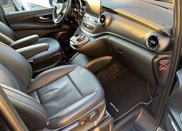 Zunanja slika - Mercedes-Benz V-Razred - V 300 d 4MATIC AVANTGARDE AMG Webasto Garancija - 8 - Predogledna slika