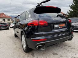 Zunanja slika - Porsche Cayenne - DIESEL 3.0 V6 SLO.VOZILO 1.LASTNICA LED ŠIBEDAH - 4 - Predogledna slika