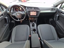 Notranja slika - VW Tiguan - 2,0 TDI BMT Highline - 9 - Predogledna slika