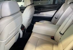 Zunanja slika - BMW Serija 7 - : 750d-xDrive-M OPTIK-NAVIGACIJA-INDIVIDUAL-MEMORY - 19 - Predogledna slika