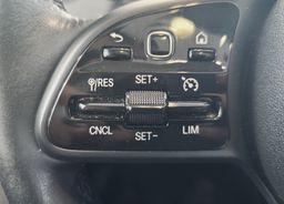 Zunanja slika - Mercedes-Benz GLB-Razred - 220 D URBAN-PANORAMA-VLEČ.KLJUKA-DAB-KAMERA-VIDEO - 10 - Predogledna slika