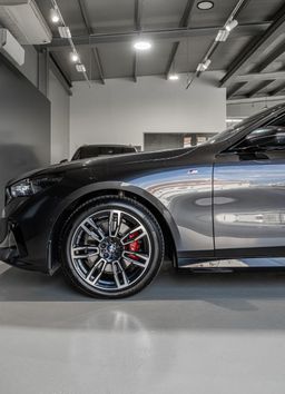 Zunanja slika - BMW Serija 5 - : M-SPORT PRO PAKET-HEADUP-HARMAN-PANO-MEMORY-USNJE - 9 - Predogledna slika