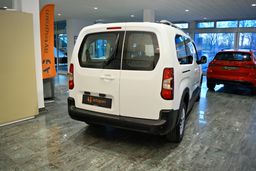 Zunanja slika - Peugeot Rifter - 1.5 BlueHDI 131KM NAVI-PDC-APP CONNECT-VELIKI SERV - 4 - Predogledna slika