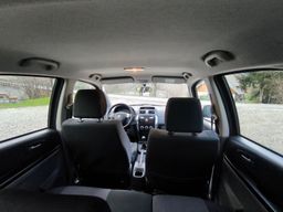 Notranja slika - Suzuki SX4 - Suzuki  1.5 GLX 2WD - 16 - Predogledna slika