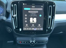 Zunanja slika - Volvo XC40 - B3 P Core AT DCT - 18 - Predogledna slika