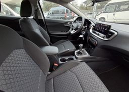 Zunanja slika - KIA Ceed - SW 1.5 T-GDi LX Champion+ ISG. M T 103 kW+ZIMSKE GUME - 9 - Predogledna slika