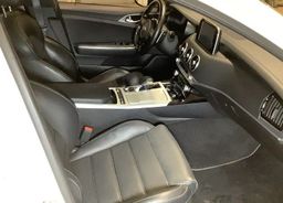 Zunanja slika - KIA Stinger - 2.2 TCI GT Line AWD -PANORAMA -KAMERA -NAVI - 6 - Predogledna slika