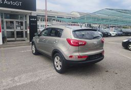 Zunanja slika - KIA Sportage - 2WD 1.7 CRDi Urban - 4 - Predogledna slika
