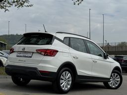 Zunanja slika - Seat Arona - 1.0 TSI 115KM HOLA SLO poreklo 1.LASTNIK ODLIČNA - 7 - Predogledna slika