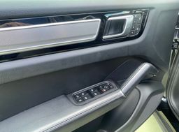 Zunanja slika - Porsche Cayenne - 3.0 E-HYBRID PLATINUM EDITION AUTO MATRIX.USNJE - 16 - Predogledna slika