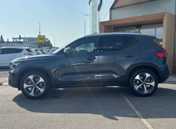 Zunanja slika - Volvo XC40 - B3  P  163hp Core 3 leta garancije + 3 servisi - 3 - Predogledna slika