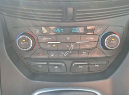 Zunanja slika - Ford Grand C-Max - BUSINESS 1.5 TDCi 120PS M6-SLO-1.LAST-PDC-ODLIČEN - 17 - Predogledna slika