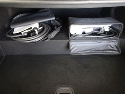 Zunanja slika - Mercedes-Benz E-Razred - E 300 2.0 143kW 9G.NEMŠKI.KAMERA.ACC.USNJE - 4 - Predogledna slika