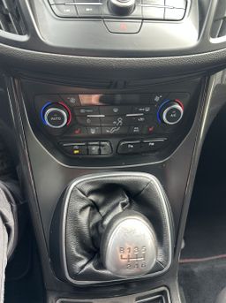 Zunanja slika - Ford Kuga - ST-Line 1.5 EcoBoost 110 kW.NEMŠKI+4ALU.PANO.KAMER - 16 - Predogledna slika