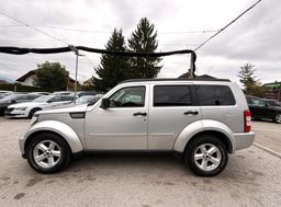 Zunanja slika - Dodge Nitro - 2.8 16V CRD 4WD AUT. SLO.VOZILO MULTIMEDIJA KAMERA - 2 - Predogledna slika