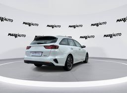 Zunanja slika - KIA Ceed - SW 1.5 T-GDi LX Champion+ ISG. M T... - 5 - Predogledna slika