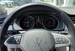 Zunanja slika - VW Passat - 2.0 TDI R-Line 110kW - ODLIČEN - SLOVENSKI - 7 - Predogledna slika