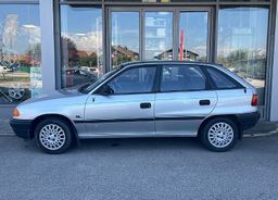 Zunanja slika - Opel Astra - OLDTIMER - CERTIFIKAT STARODOBNIKA - 2 - Predogledna slika