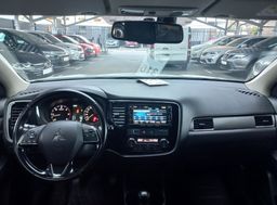 Zunanja slika - Mitsubishi Outlander - 2.2 DI-D 4WD INTENSE+ 7 sed. - 12 - Predogledna slika