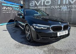 Zunanja slika - BMW serija 5 Touring: - 520d xDrive Live Cockpit DAB BMW Key Vl. Kljuka - 1 - Predogledna slika