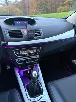 Notranja slika - Renault Mégane - Coupé 1,9 dCi Monaco GP - 7 - Predogledna slika