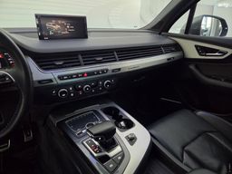 Notranja slika - Audi Q7 - quattro 3,0 TDI Tiptronic - 16 - Predogledna slika