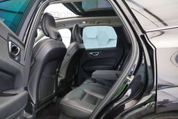 Zunanja slika - Volvo XC60 - B4D 2.0d Geartronic R-Design DARK Plus 197KM - 10 - Predogledna slika