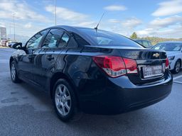 Zunanja slika - Chevrolet Cruze - Titanium X 1.0 EcoBoost 92kW AT - 7 - Predogledna slika