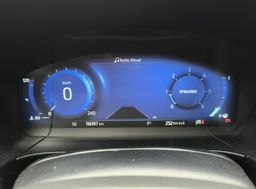 Zunanja slika - Ford Kuga - ST-LINE 1.5 EcoBlue 120PS S S- SLO -1.LASTNIK - 9 - Predogledna slika