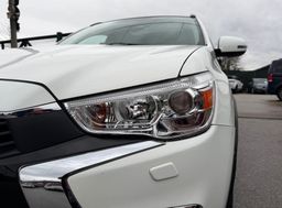 Zunanja slika - Mitsubishi ASX - 2.2 DI-D 4WD AUT. Intense+ XENON NAVI PANO KAMERA - 8 - Predogledna slika