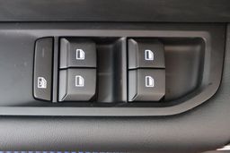 Notranja slika - MG MG4 - 4 125KW LFP 49 kWh Navi Kamera 7-letna gar. - SUBVENCIJA IN DDV - 31 - Predogledna slika