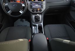 Zunanja slika - Ford Kuga - 2.0 TDCI 103kW DPF 4x2 Titanium - 9 - Predogledna slika