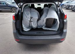 Zunanja slika - Peugeot 5008 - 1.2 PureTech 130 S S Allure Avt. + LETNE GUME - 11 - Predogledna slika